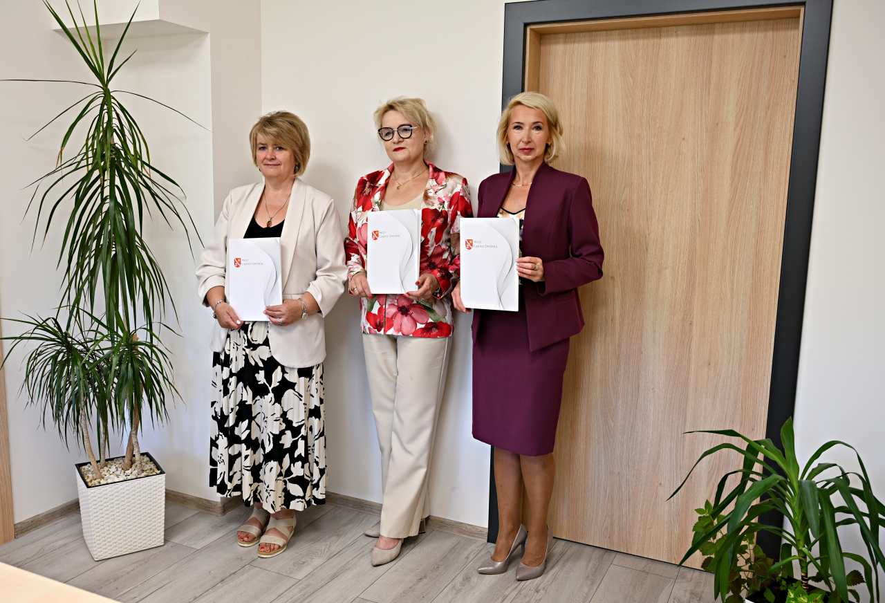 Miniaturka wpisu Nominacje dyrektorskie i awans zawodowy