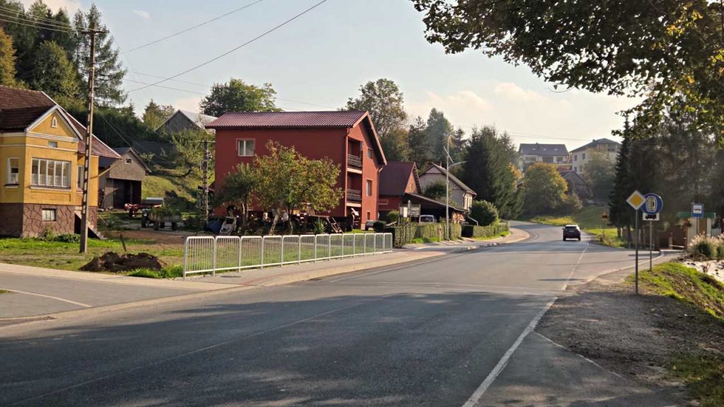Nowy odcinek chodnika w Jabłonce